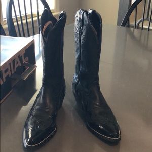 Women’s Beautiful Black Leather Ariat Cowboy Boots